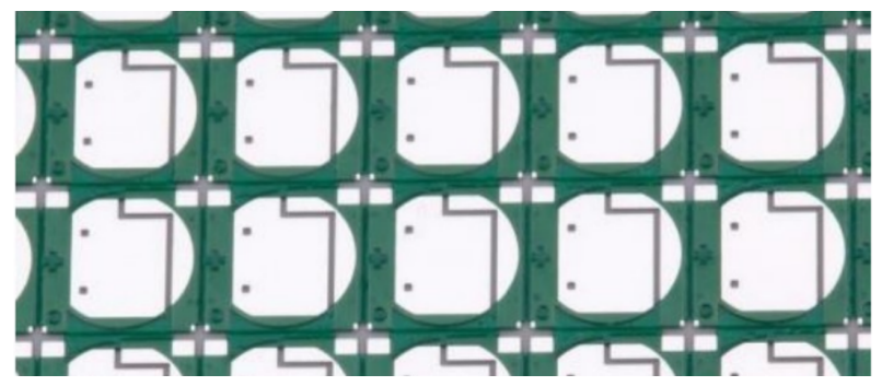 PCB散热孔越多，温度为何不一定更低？